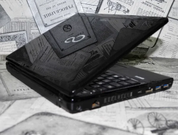 Ноутбук Fujitsu Lifebook P770: 12.5 (1280x800)/4GB/128 SSD - Зображення 2